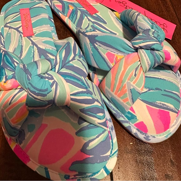 NWT Lilly Pulitzer Slippers Size Small/Medium - Picture 2 of 5